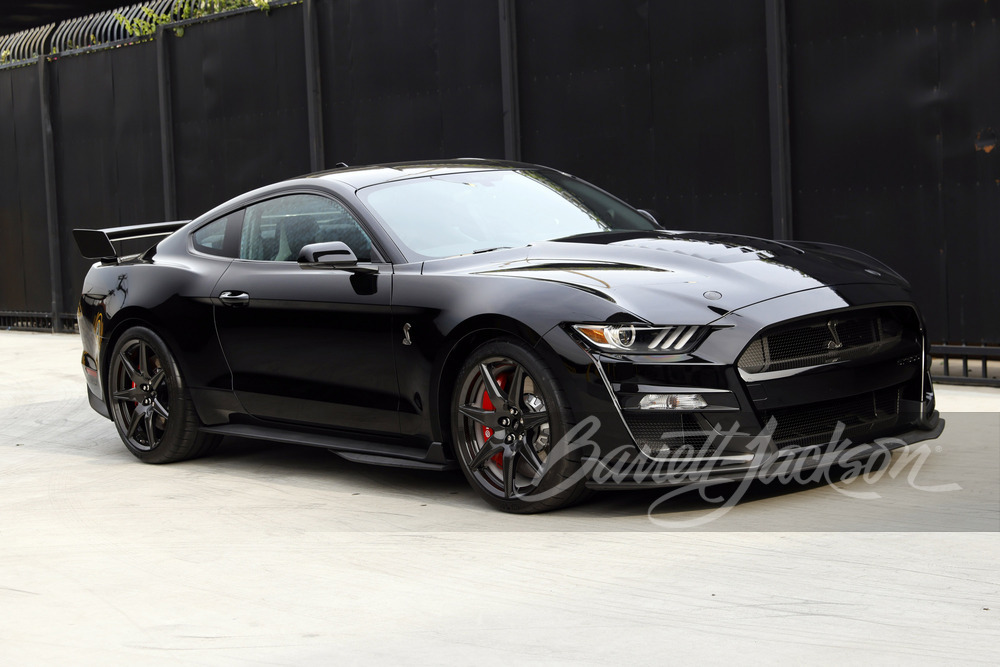 2022 FORD SHELBY GT500 - Front 3/4 - 273208