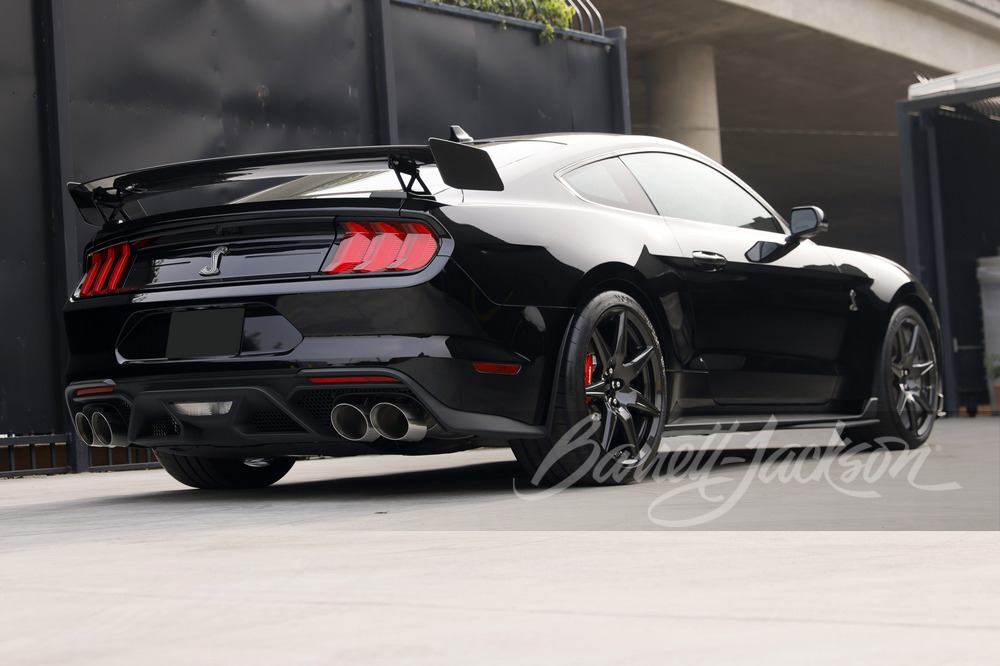 2022 FORD SHELBY GT500 - Rear 3/4 - 273208