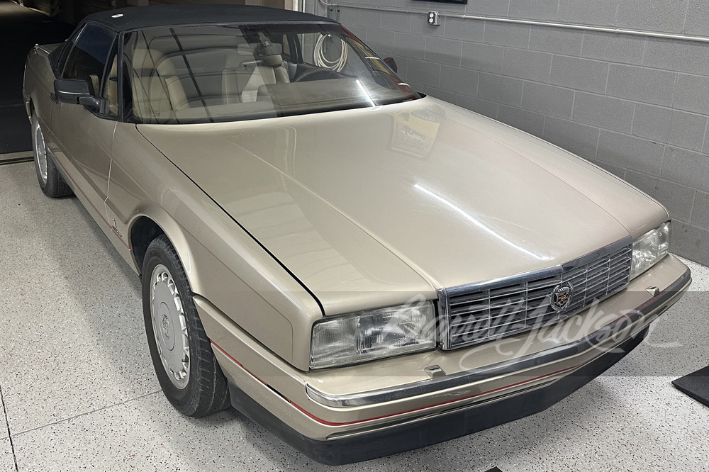 1990 CADILLAC ALLANTE CONVERTIBLE - Front 3/4 - 273565