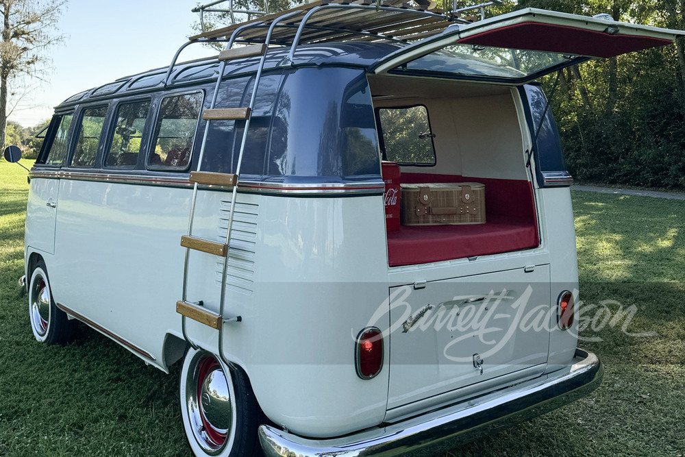 1972 VOLKSWAGEN DELUXE MICROBUS RE-CREATION - Rear 3/4 - 276620