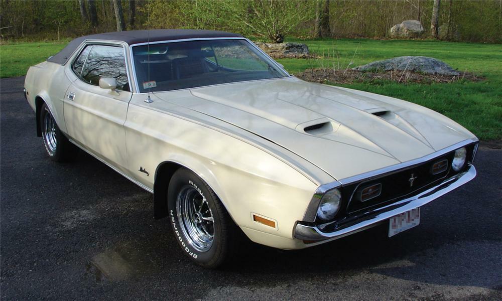 1971 FORD MUSTANG COUPE - Front 3/4 - 39903