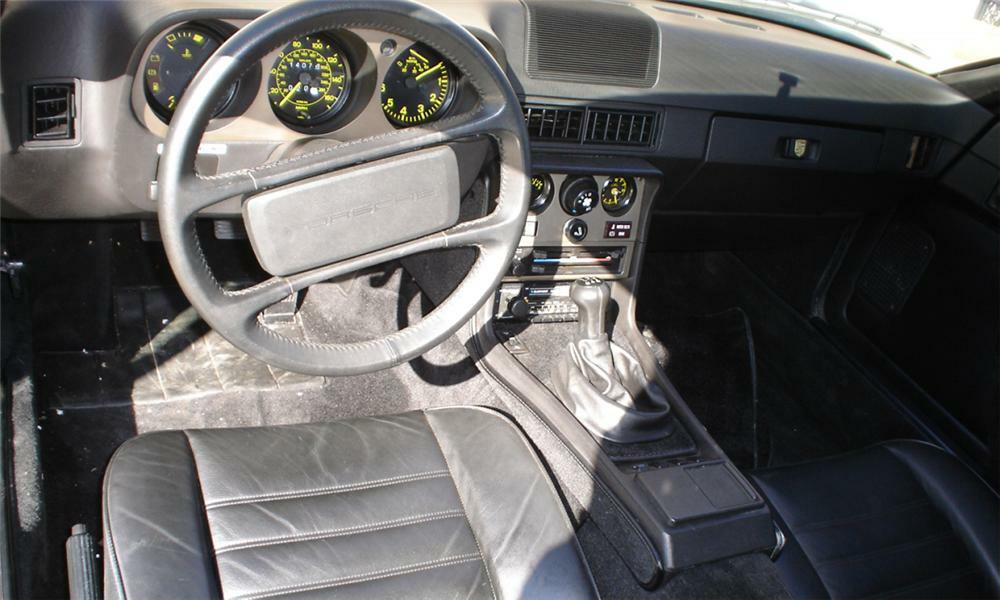 1983 Porsche 944 Coupe