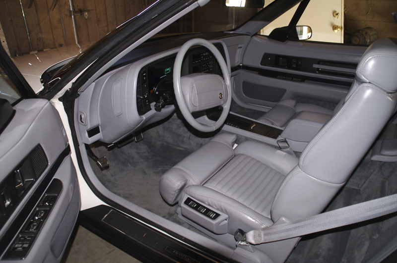 1990 BUICK REATTA CONVERTIBLE - Interior - 43246