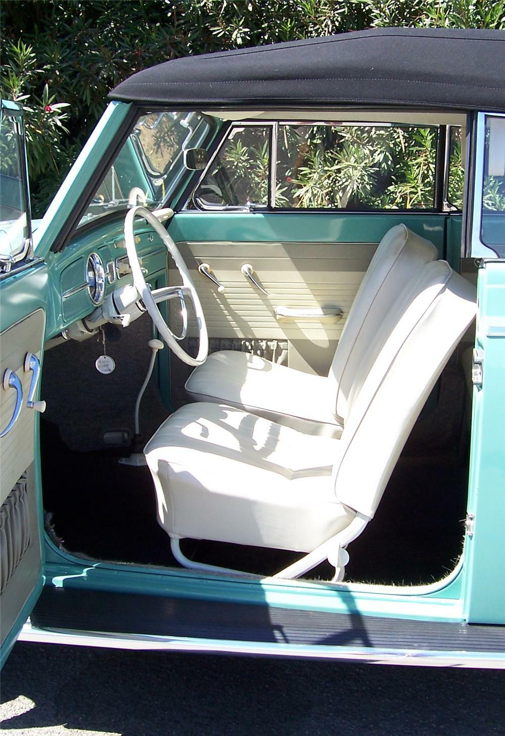 1962 VOLKSWAGEN BEETLE CONVERTIBLE Interior 43371