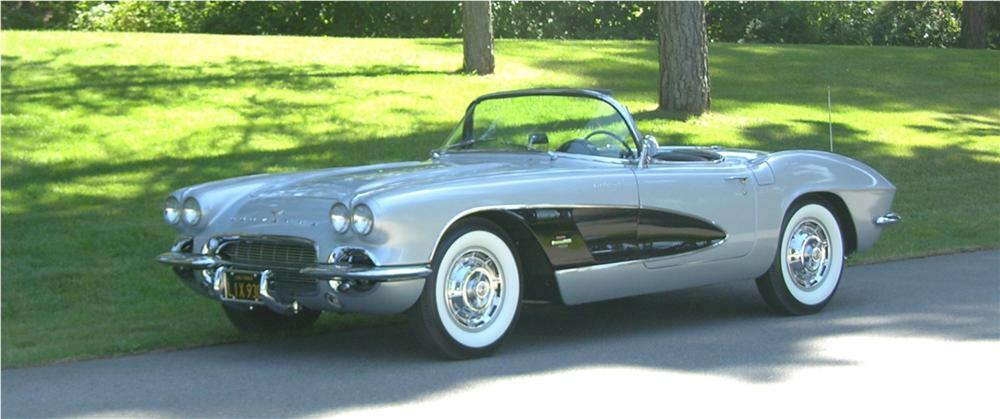 1961 CHEVROLET CORVETTE CONVERTIBLE - Front 3/4 - 43517