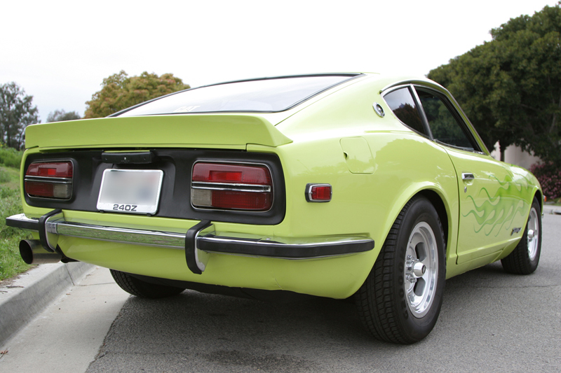 1972 DATSUN 240Z COUPE - Rear 3/4 - 43618