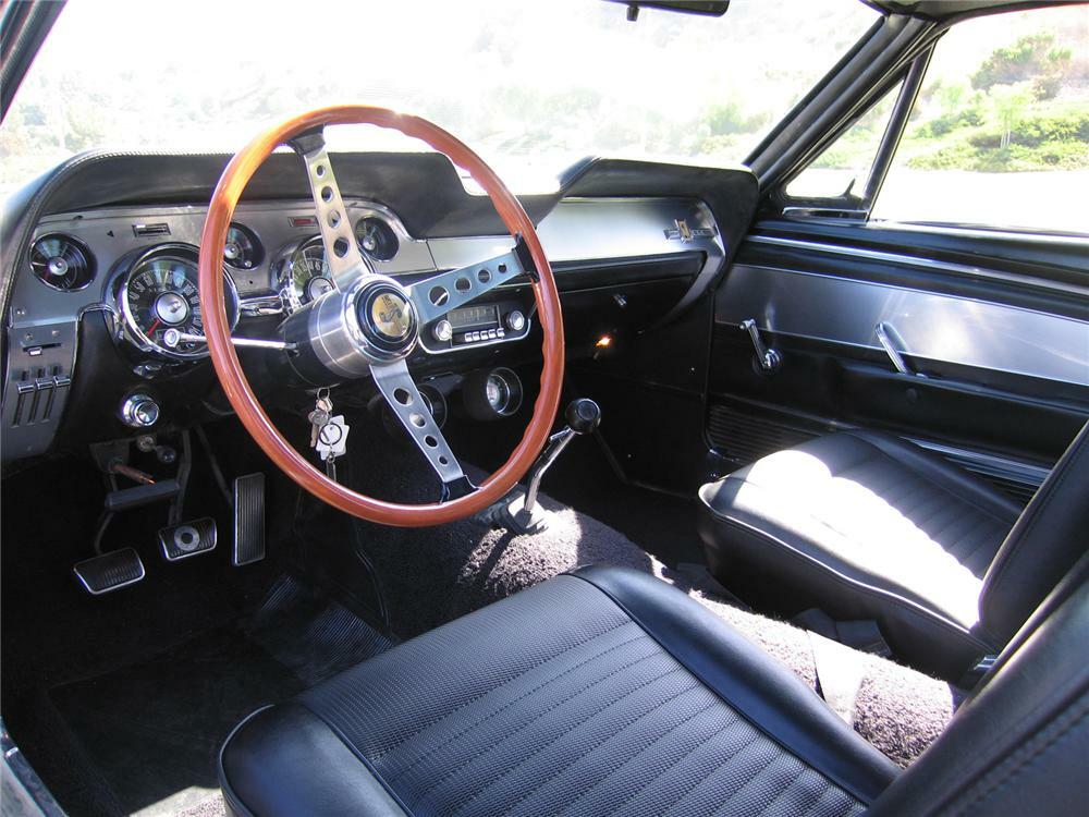 1967 SHELBY GT500 FASTBACK - Interior - 44221