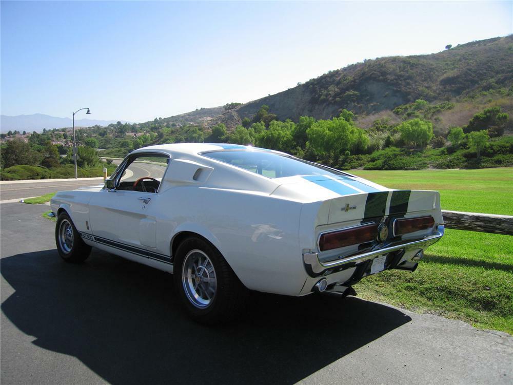 1967 SHELBY GT500 FASTBACK - Rear 3/4 - 44221