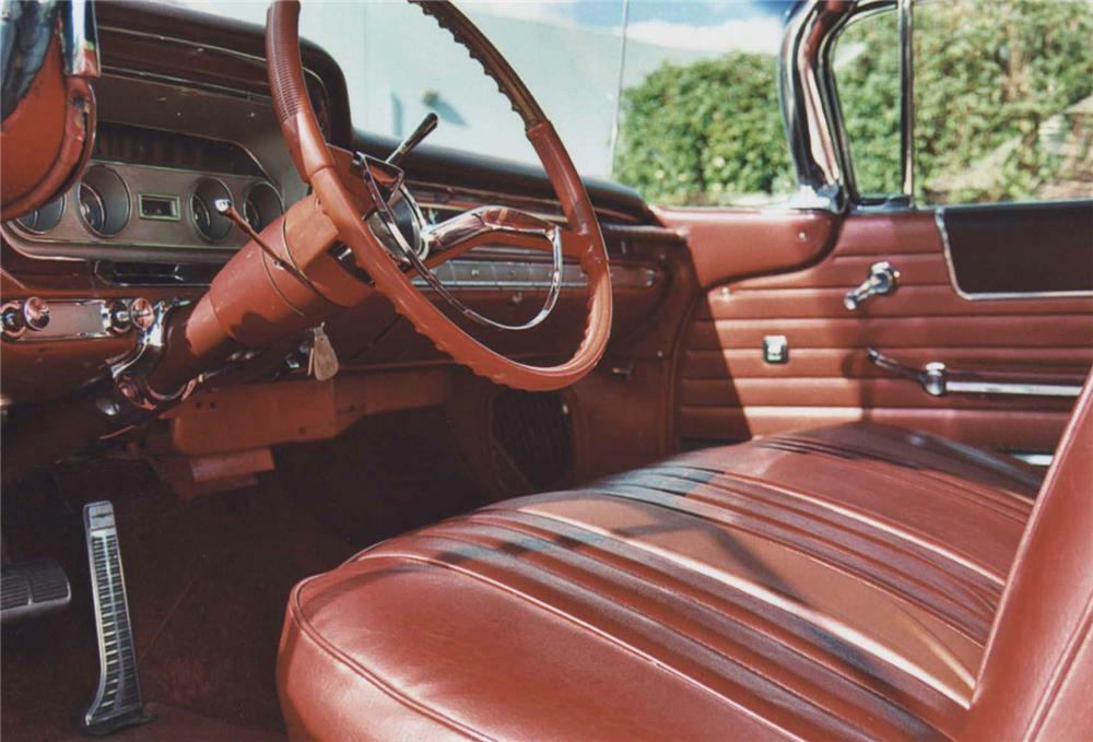 1960 PONTIAC BONNEVILLE CONVERTIBLE - Interior - 44410