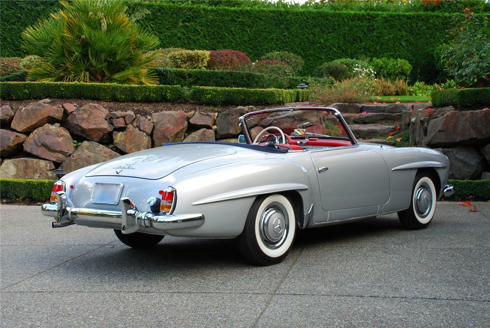 1959 MERCEDES-BENZ 190SL CONVERTIBLE - Rear 3/4 - 45337