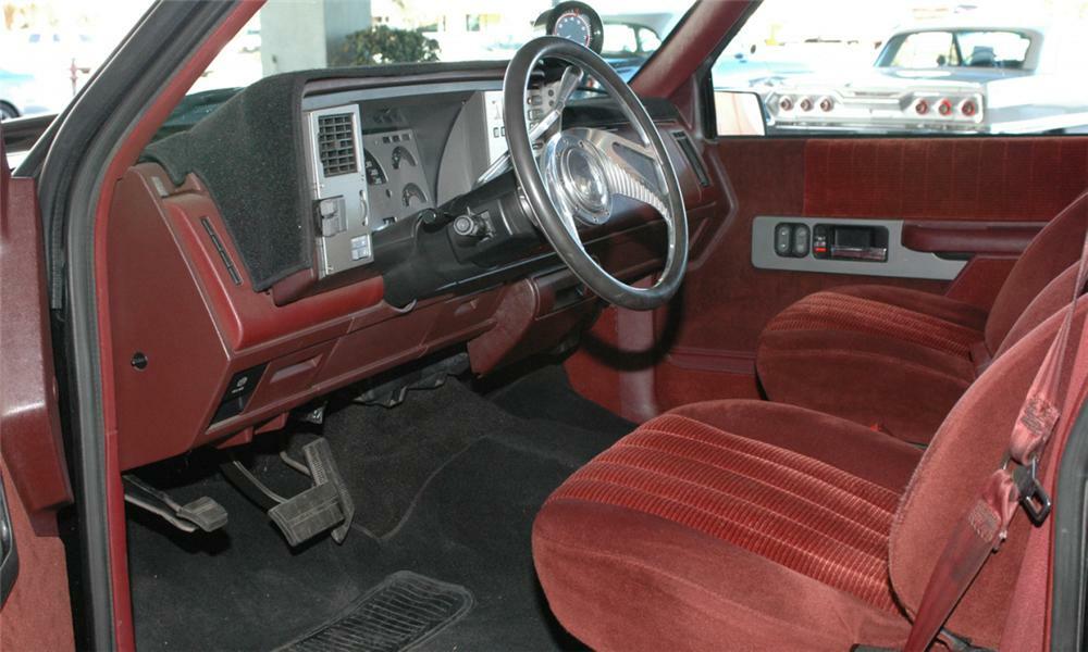 1990 CHEVROLET CUSTOM PICKUP - Interior - 45615