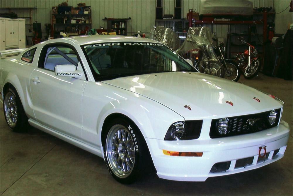 2005 FORD MUSTANG FR 500C RACE CAR