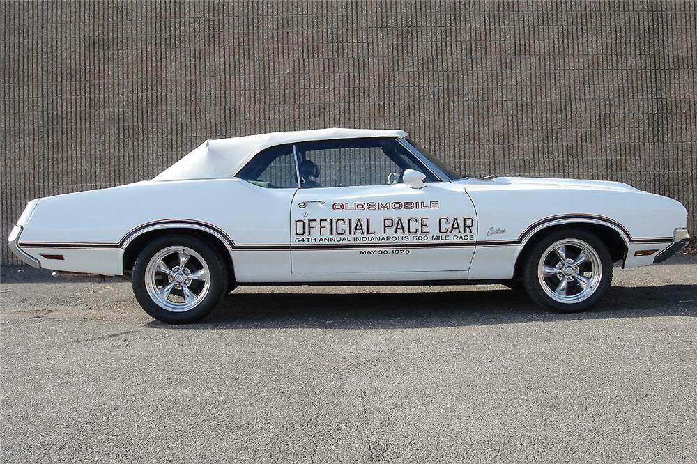 Les voitures "Pace Car". 48958_Side_Profile_Web