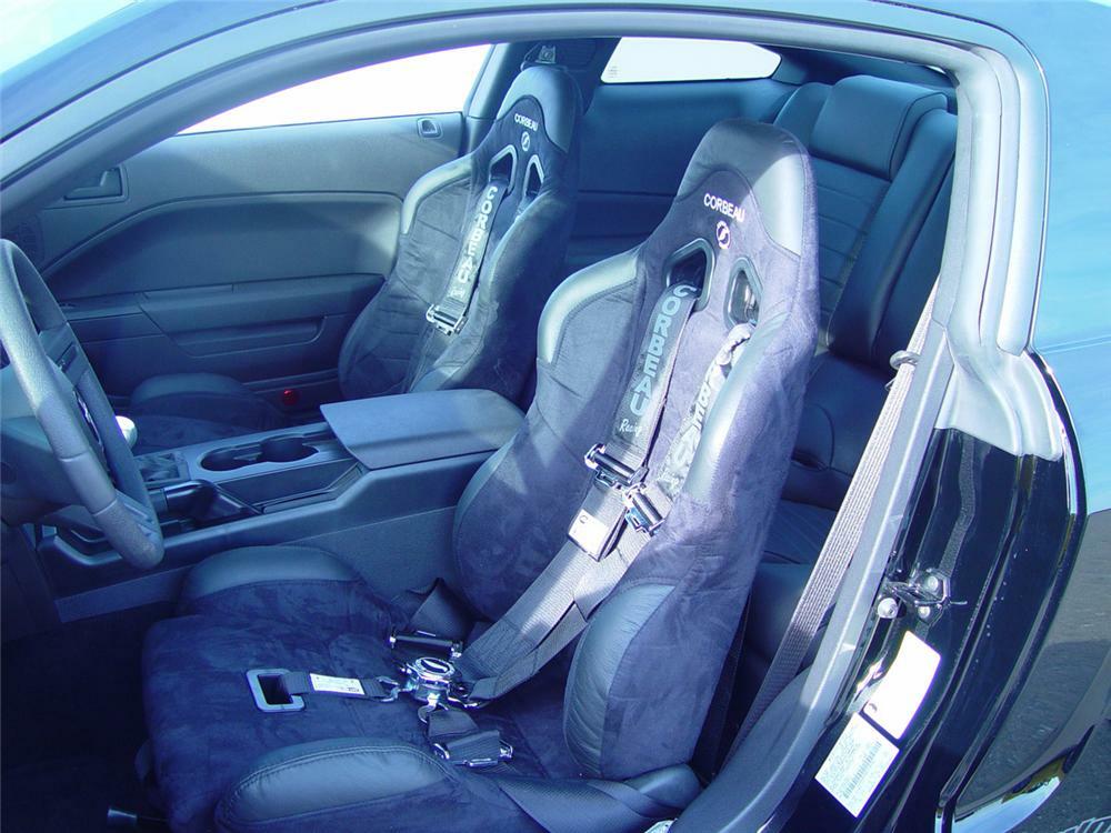 2005 FORD MUSTANG GT FASTBACK - Interior - 49420
