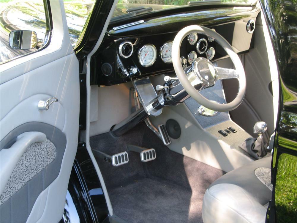 1941 WILLYS CUSTOM COUPE - Interior - 49599