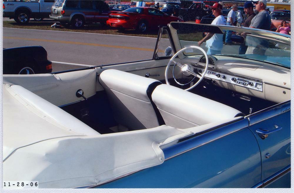 1954 FORD CRESTLINE SUNLINER CONVERTIBLE - Interior - 49613