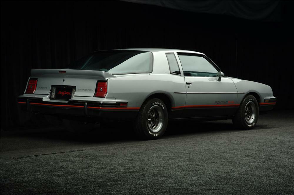 1986 PONTIAC GRAND PRIX AERO COUPE 2+2 - Rear 3/4 - 50517