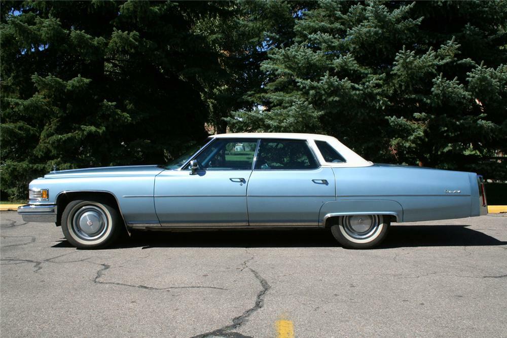 1976 CADILLAC DE VILLE 4 DOOR SEDAN - Front 3/4 - 60621