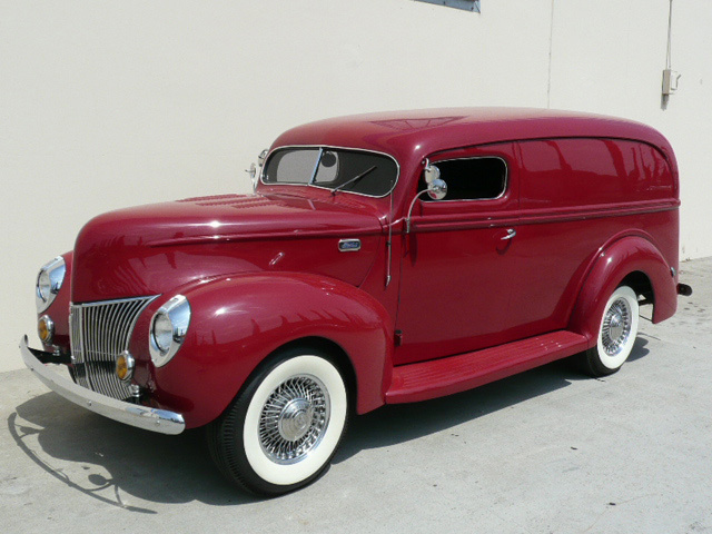 1940 FORD PANEL TRUCK CUSTOM - Front 3/4 - 60780