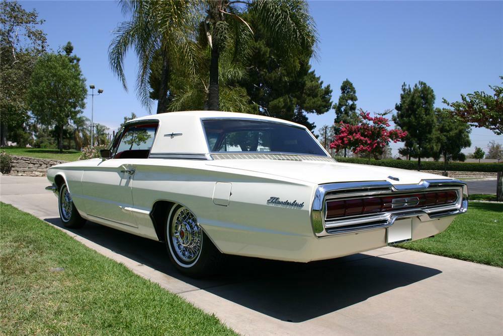 1966 FORD THUNDERBIRD TOWN HARDTOP - Rear 3/4 - 60874