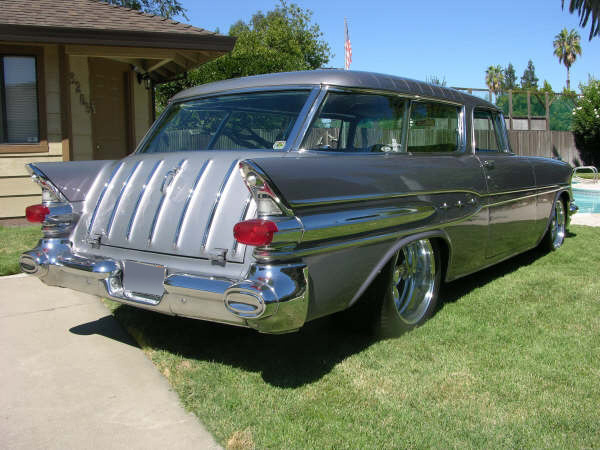1957 PONTIAC SAFARI 2 DOOR WAGON CUSTOM - Rear 3/4 - 61016