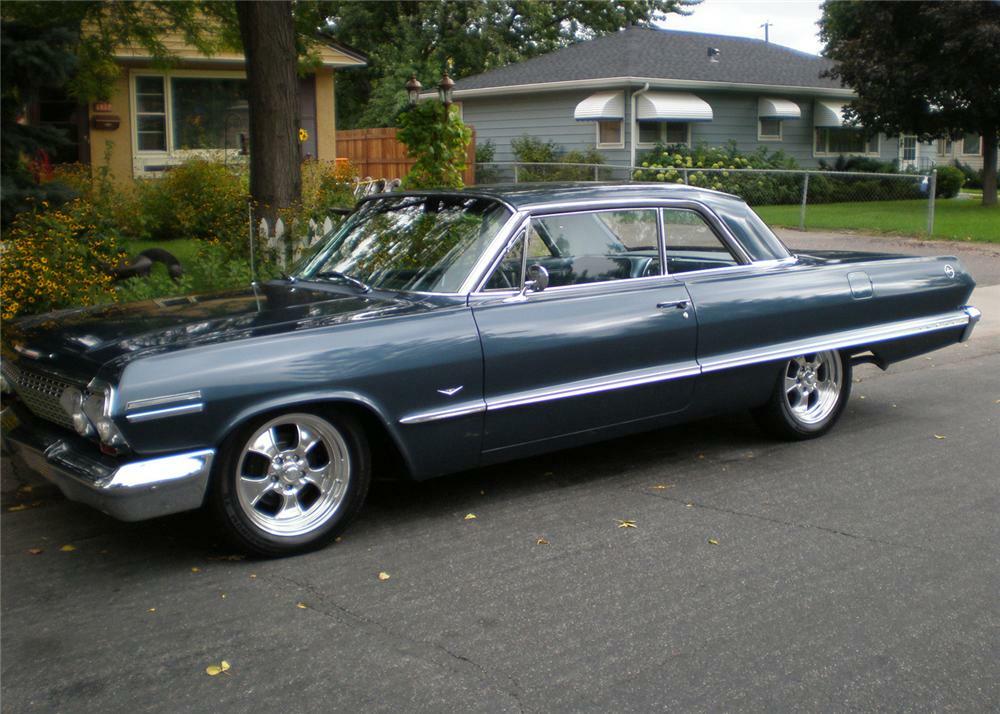 1963 CHEVROLET IMPALA CUSTOM 2 DOOR HARDTOP - Front 3/4 - 61053