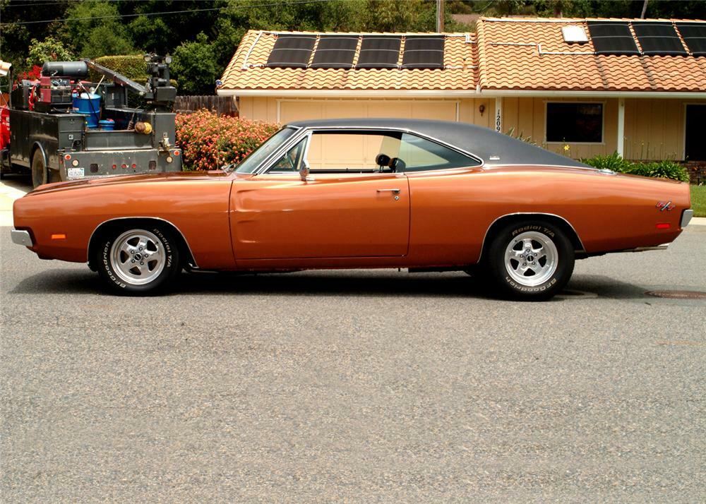 1969 DODGE CHARGER R/T CUSTOM 2 DOOR HARDTOP - Side Profile - 61068