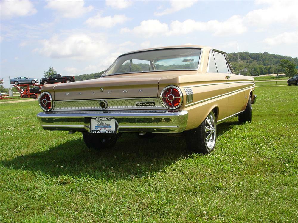 1964 FORD FALCON FUTURA 2 DOOR HARDTOP - Rear 3/4 - 61080