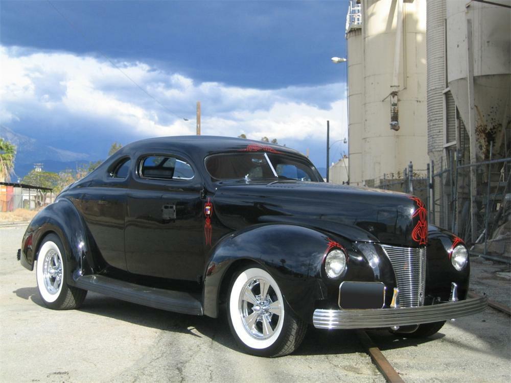 1940 FORD 2 DOOR HOT ROD COUPE - Front 3/4 - 61090