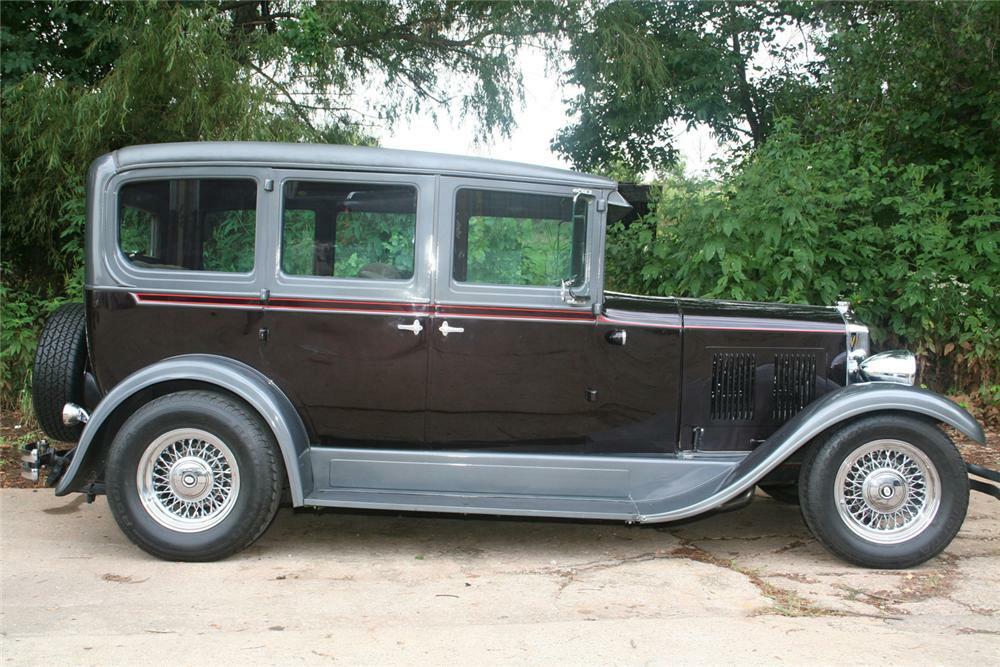 1929 DURANT D-60 CUSTOM 4 DOOR SEDAN - Side Profile - 61172