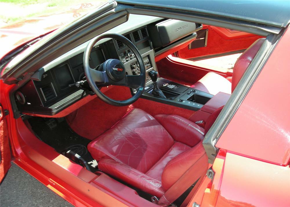 1985 CHEVROLET CORVETTE COUPE - Interior - 61362