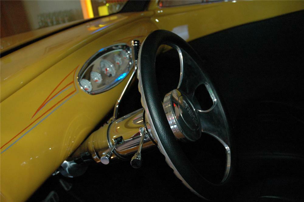 1937 FORD SEDAN STREET ROD - Interior - 61677