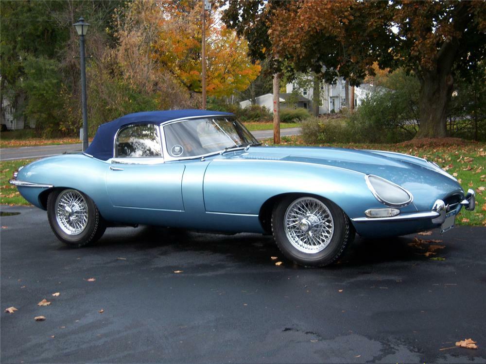 Jaguar e Type 1967 кабриолеты