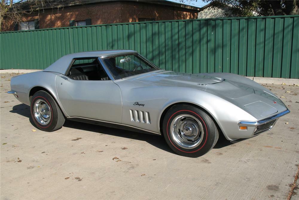 1969 CHEVROLET CORVETTE CONVERTIBLE - Front 3/4 - 64374