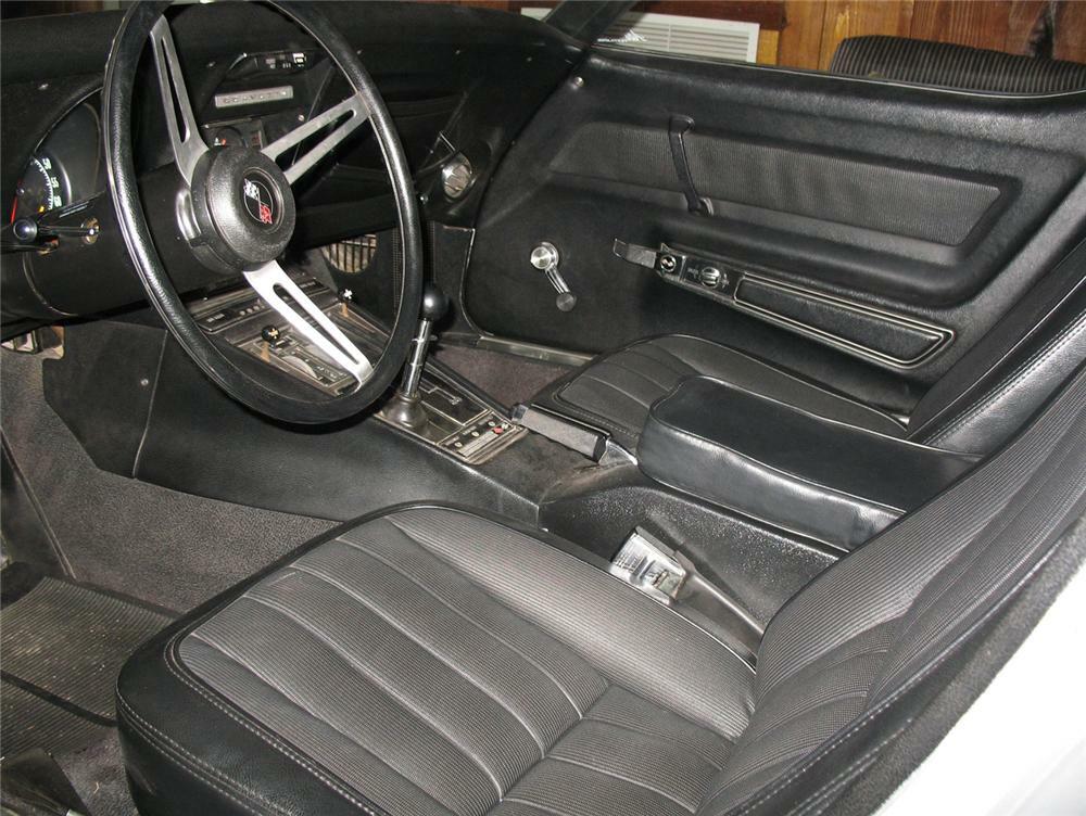 1969 CHEVROLET CORVETTE CONVERTIBLE - Interior - 64374