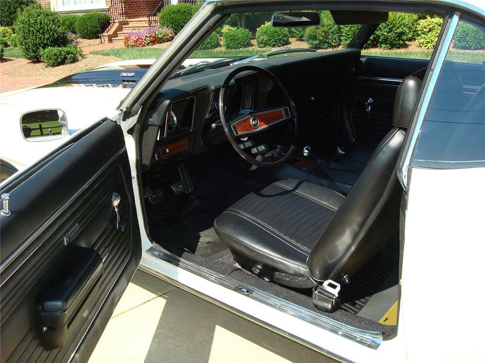 1969 CHEVROLET CAMARO Z/28 COUPE - Interior - 65763