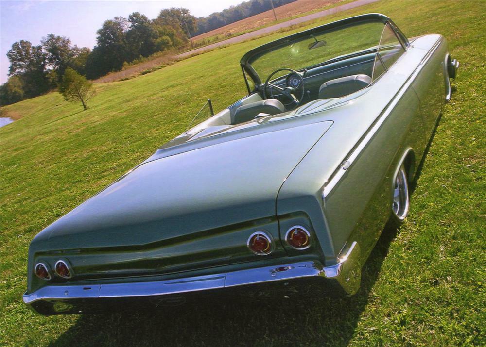 1962 CHEVROLET IMPALA CUSTOM ROADSTER - Rear 3/4 - 65771