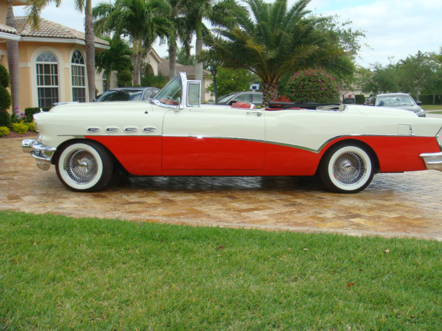 1956 BUICK ROADMASTER CONVERTIBLE - Side Profile - 66007