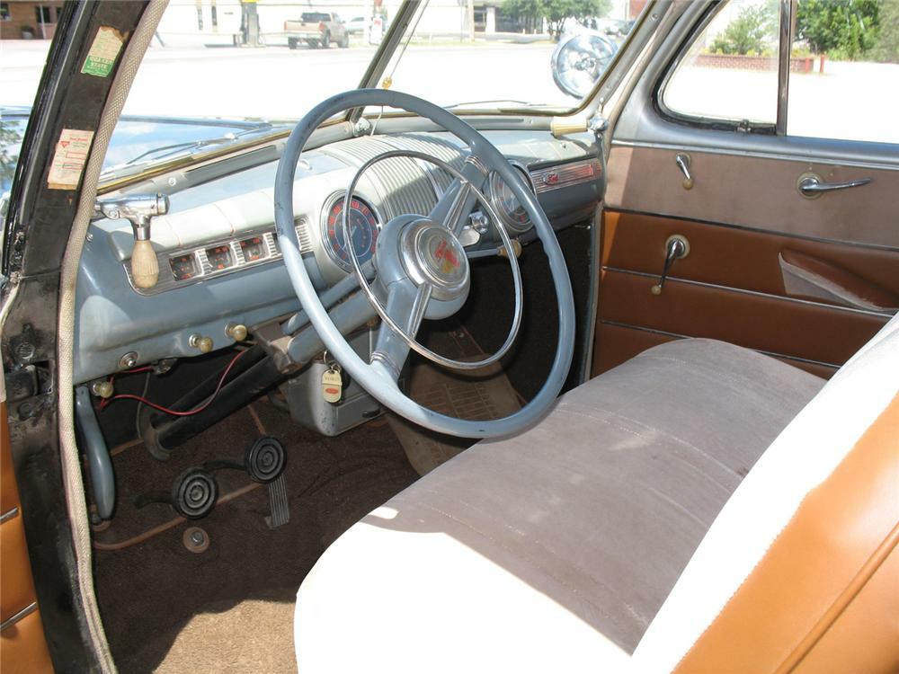 Ford Coupe 1936 салон