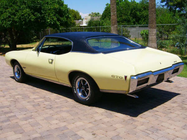 1968 PONTIAC GTO 2 DOOR HARDTOP - Rear 3/4 - 66245