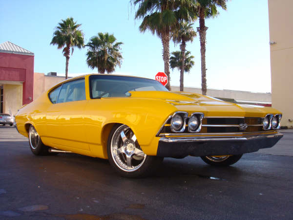 1969 CHEVROLET CHEVELLE SS CUSTOM 2 DOOR HARDTOP - Front 3/4 - 66284