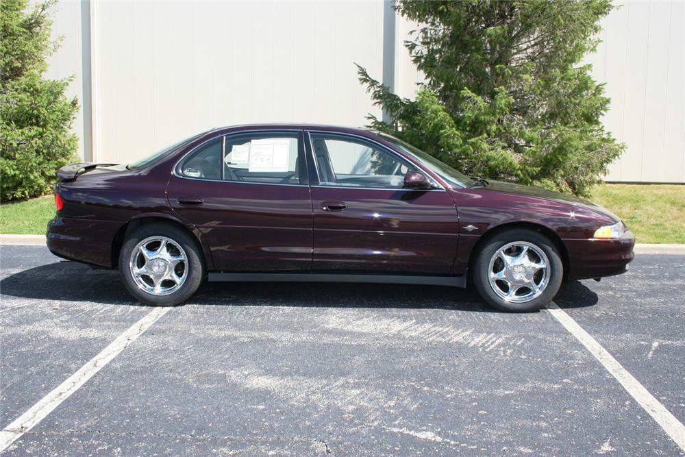 2002 OLDSMOBILE INTRIGUE GL SEDAN "THE FINAL 500" - Side Profile - 66354