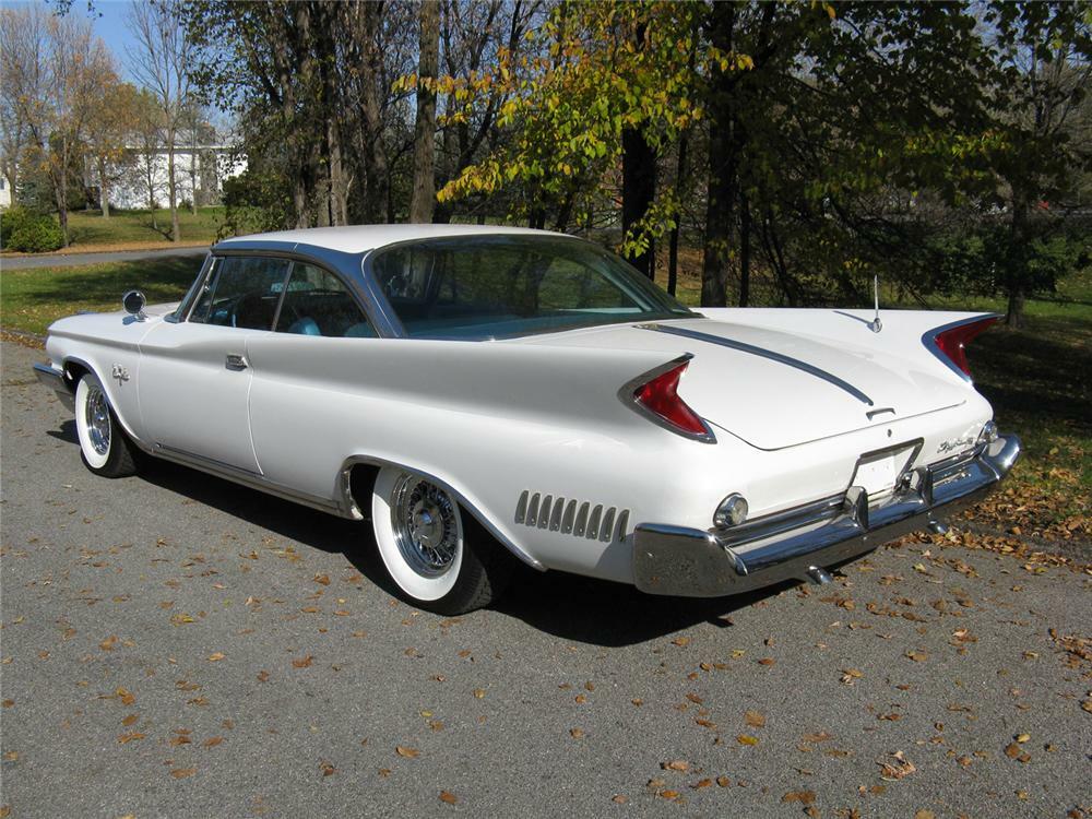 1960 CHRYSLER NEW YORKER 2 DOOR HARDTOP - Rear 3/4 - 70720