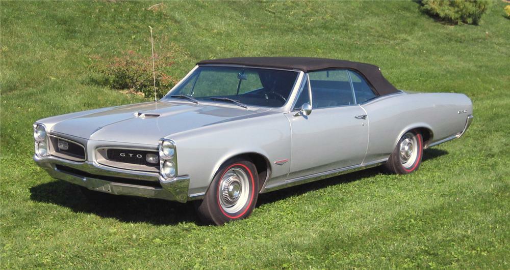 1966 PONTIAC GTO CONVERTIBLE - Rear 3/4 - 71143