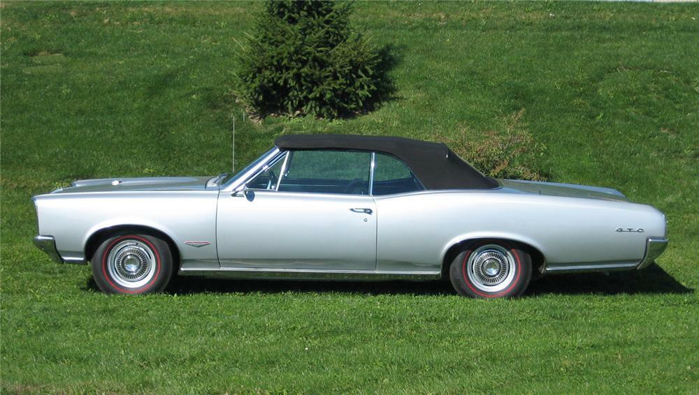 1966 PONTIAC GTO CONVERTIBLE - Side Profile - 71143
