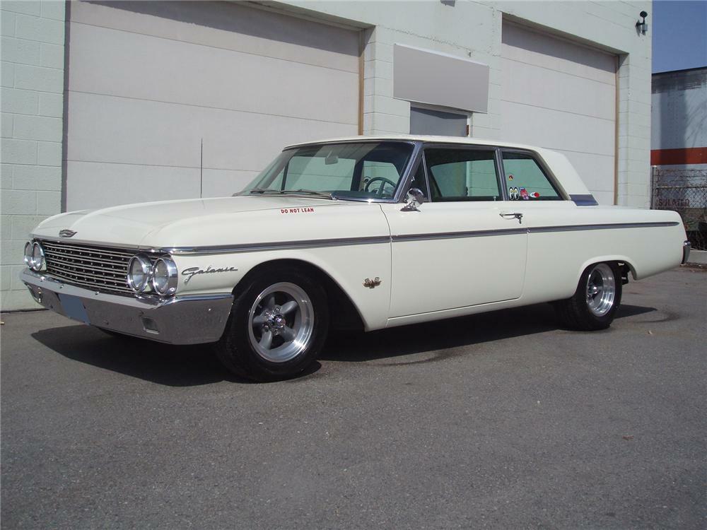 1962 FORD GALAXIE 2 DOOR POST - Front 3/4 - 71555