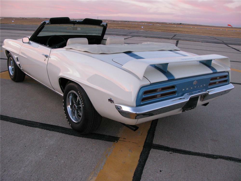 1969 PONTIAC FIREBIRD CONVERTIBLE - Rear 3/4 - 71712