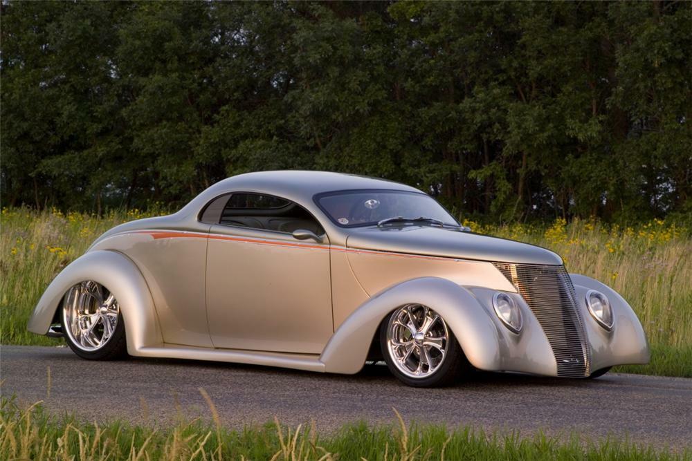 1937 FORD 3 WINDOW CUSTOM COUPE - Front 3/4 - 75032