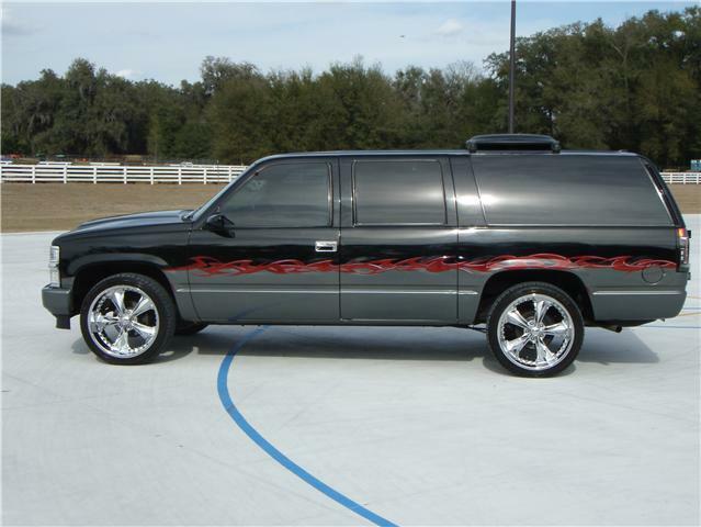 1999 Chevrolet Suburban Custom Suv