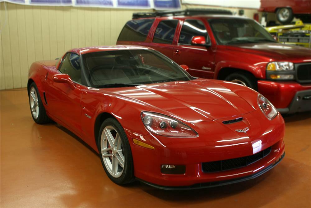 2007 CHEVROLET CORVETTE Z06 COUPE - Front 3/4 - 75299